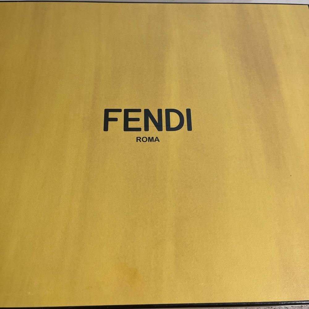 Brown Fendi boots 9 1/2 and it’s authentic